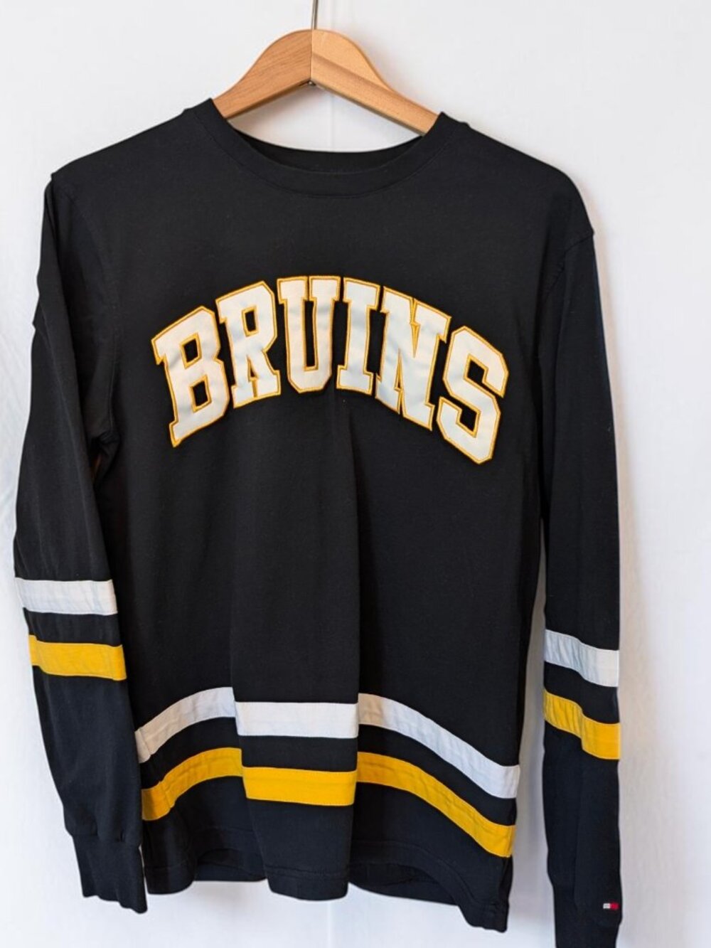 Tommy Hilfiger Boston Bruins NHL Long Sleeve Shirt Black Gold Men's M / Medium